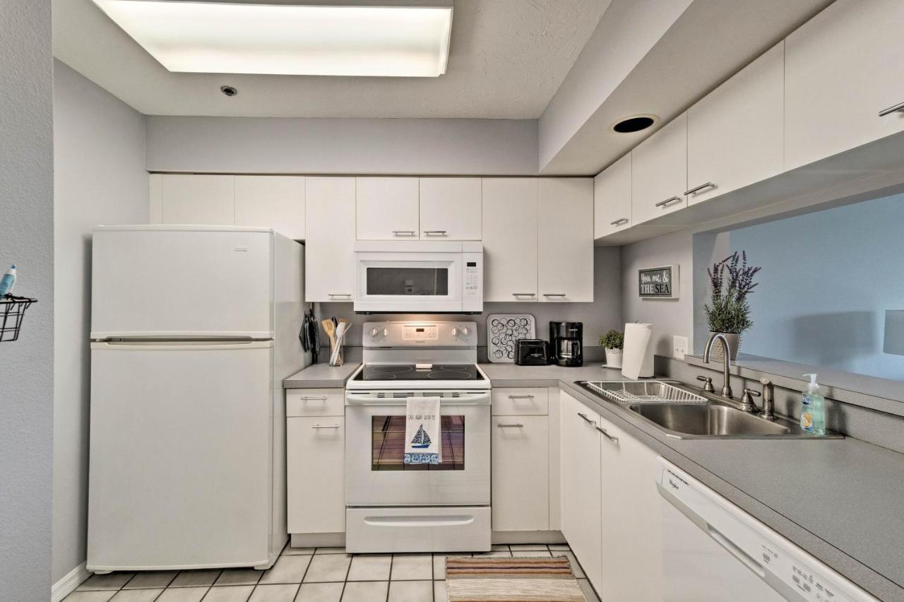 Condo With Pool And Gulf Access On Anna Maria Island! Holmes Beach Kültér fotó